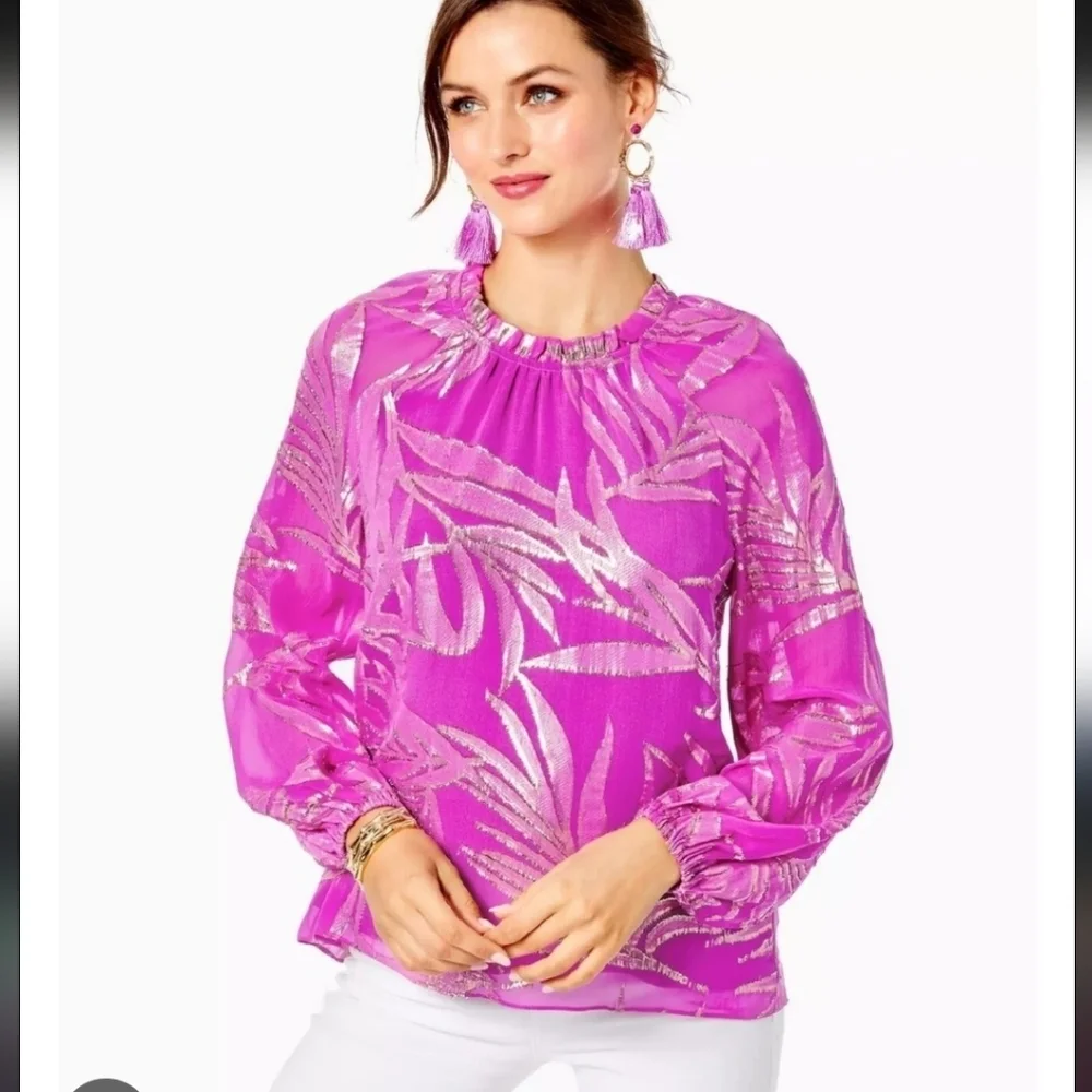 Lilly Pulitzer elasticized throughout pulitzer